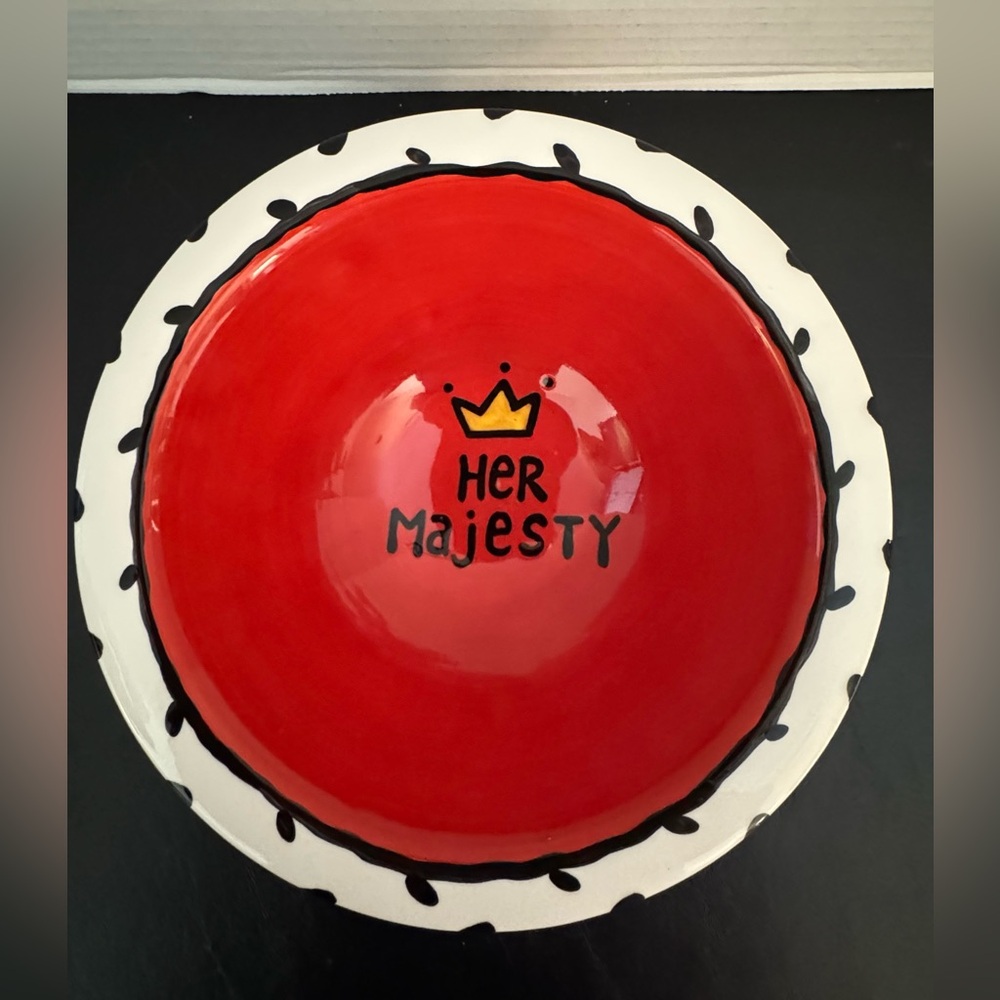 Our Name Is Mud Her Majesty Crown Bowl